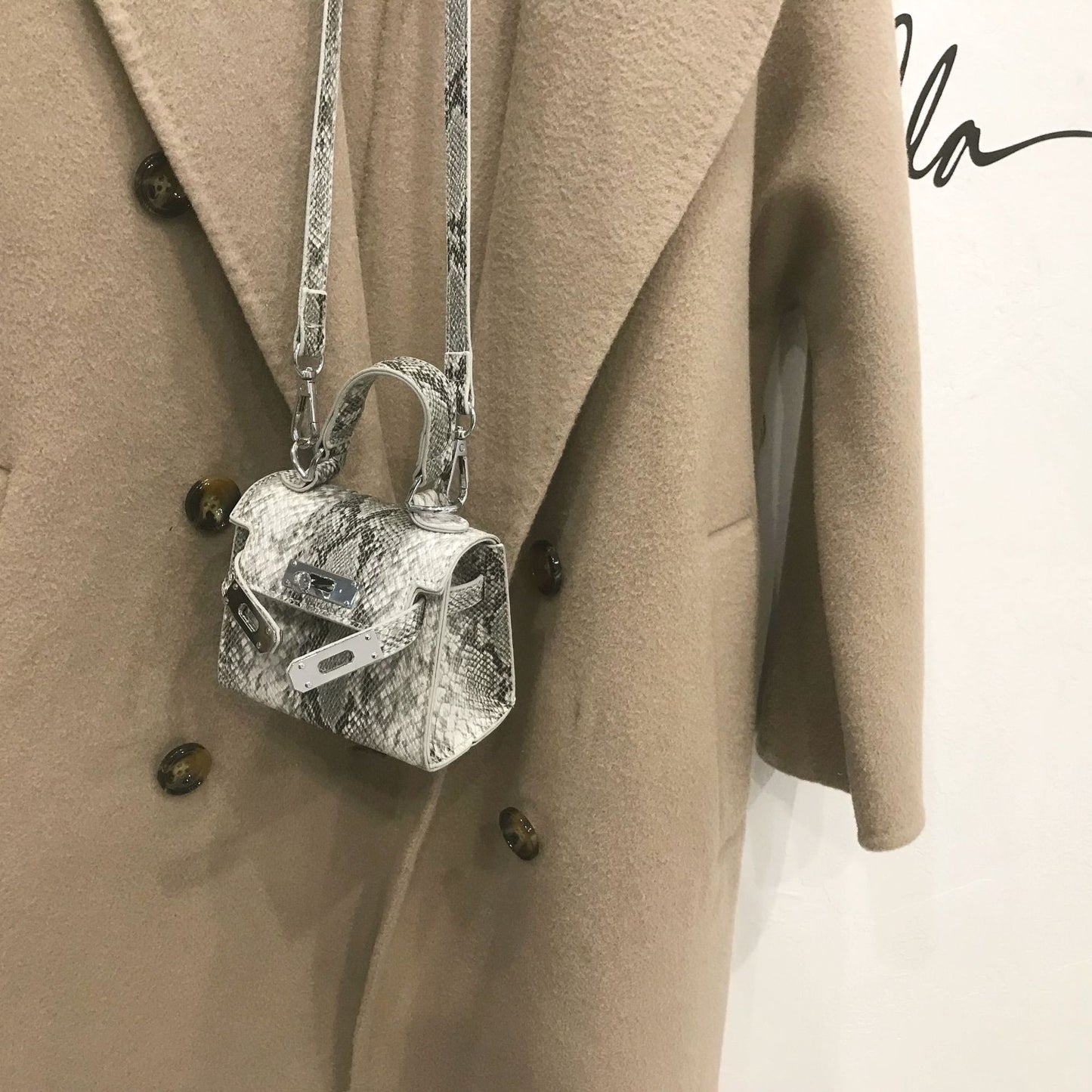 Kleine Damen-Umhängetasche  – Hermes-Stil mit Schloss-Verschluss - Schlangen Leder Optik