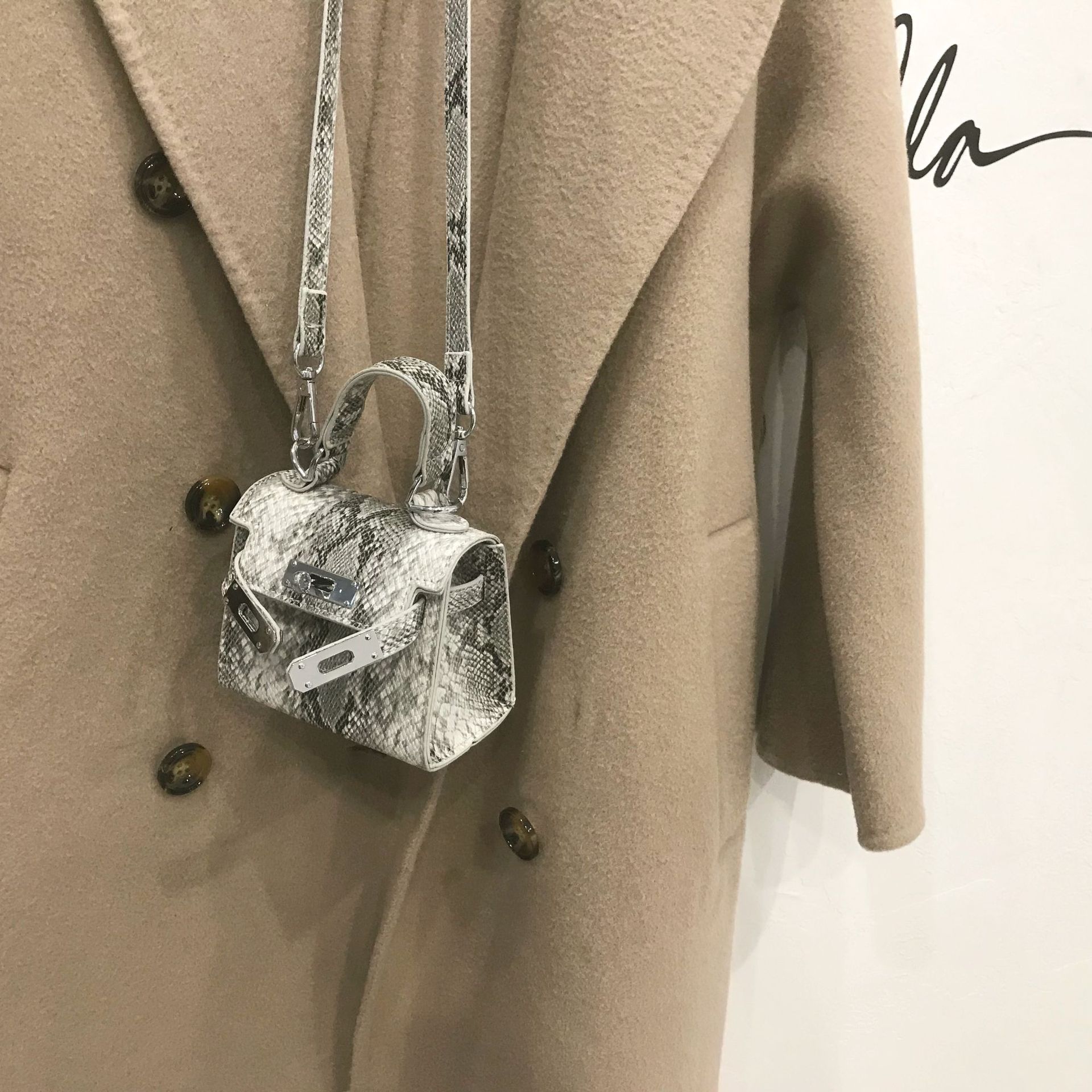 Kleine Damen-Umhängetasche  – Hermes-Stil mit Schloss-Verschluss - Schlangen Leder Optik