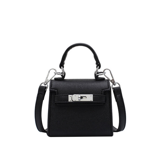 Kleine Damen-Umhängetasche in Schwarz – Hermes-Stil mit Schloss-Verschluss Frontansicht